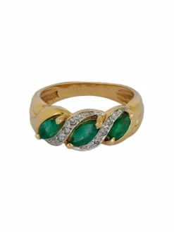 Bague or jaune et émeraudes