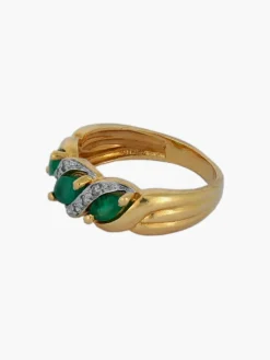 Bague or jaune et émeraudes