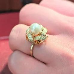 Bague or jaune et perle