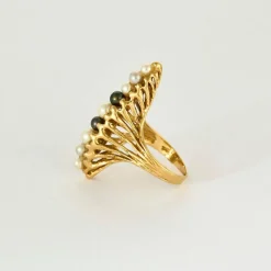 Bague or jaune et perles