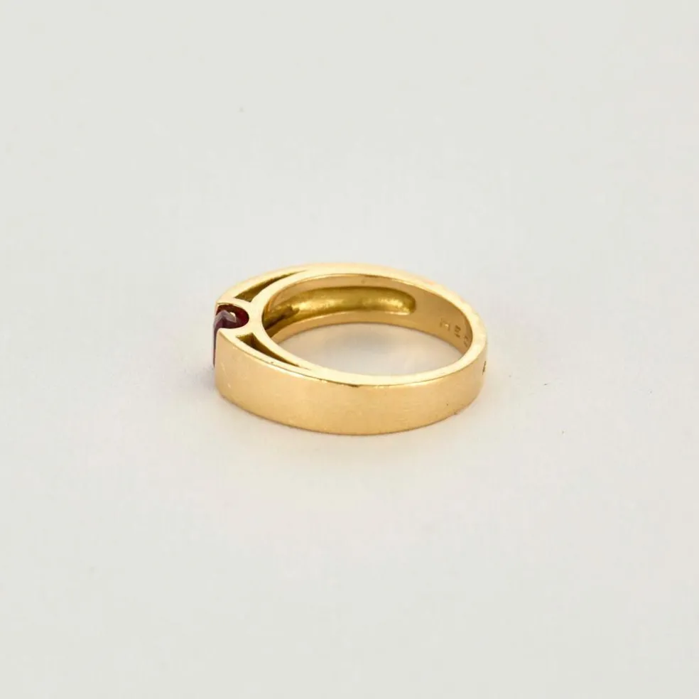 Bague or jaune et rubis