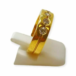 Bague or jaune lignée de quatre diamants