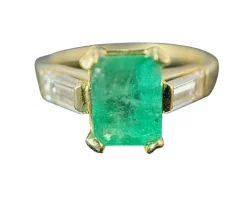 Bague or jaune émeraude