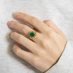 Bague or jaune émeraude