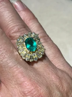 Bague Or jaune Émeraude Diamants