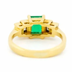 Bague or jaune émeraude diamant
