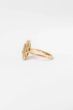 Bague or jaune émeraude et diamants