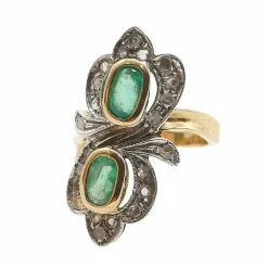 Bague or jaune, émeraudes et diamants