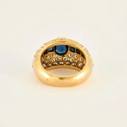 Bague or jaune pavage diamants saphirs