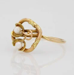 Bague or jaune perle ancienne