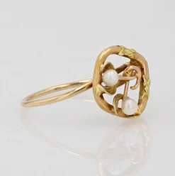 Bague or jaune perle ancienne