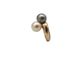 Bague or jaune, perle de Tahiti et perle blanche