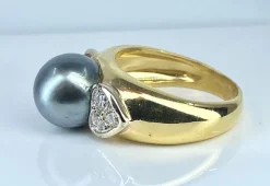 Bague or jaune, perle de Tahiti et diamants