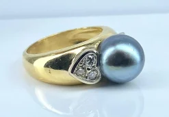 Bague or jaune, perle de Tahiti et diamants