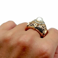 Bague or jaune perle et diamants