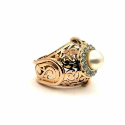 Bague or jaune perle et diamants