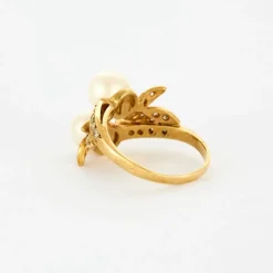 Bague or jaune, perles et diamants