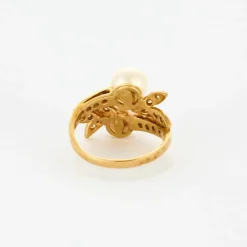 Bague or jaune, perles et diamants