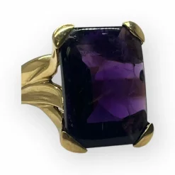 Bague or jaune pierre violette