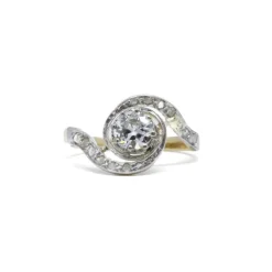 Bague or jaune platine diamants