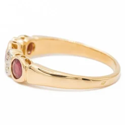 Bague Or jaune rubis