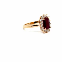 Bague or jaune rubis diamants