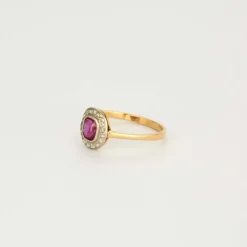 Bague or jaune rubis diamants