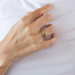 Bague or jaune rubis diamant
