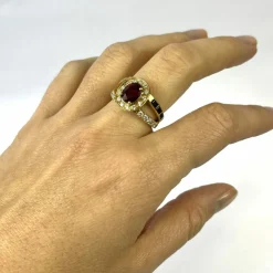 Bague Or jaune Rubis Diamants Saphir