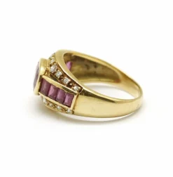 Bague or jaune rubis et diamants