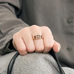Bague or jaune, rubis et diamants