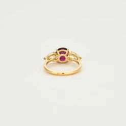 Bague or jaune rubis et diamants