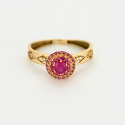 Bague or jaune rubis et saphirs roses