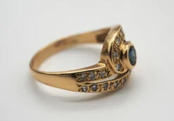 Bague Or jaune Saphir bleu Diamants