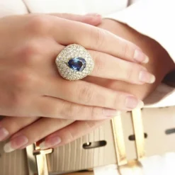 Bague or jaune saphir diamants