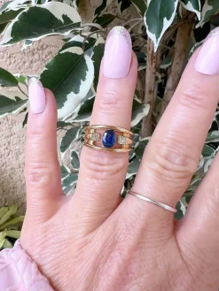 Bague or jaune saphir diamants