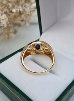 Bague or jaune saphir diamants