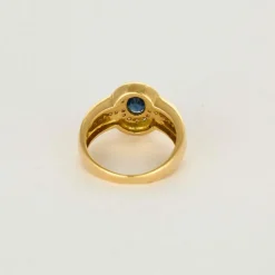 Bague or jaune, saphir et diamants