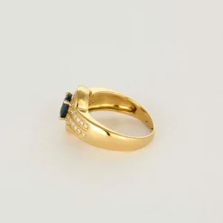 Bague or jaune, saphir et diamants