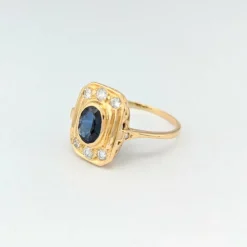 Bague or jaune saphir et diamants
