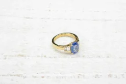Bague Or jaune Saphir ovale Diamants