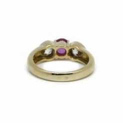 Bague or jaune saphir rose et diamants