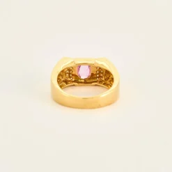 Bague or jaune saphir rose diamants