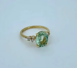 Bague or jaune saphir vert clair