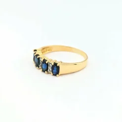 Bague or jaune saphirs diamants