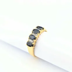 Bague or jaune saphirs diamants