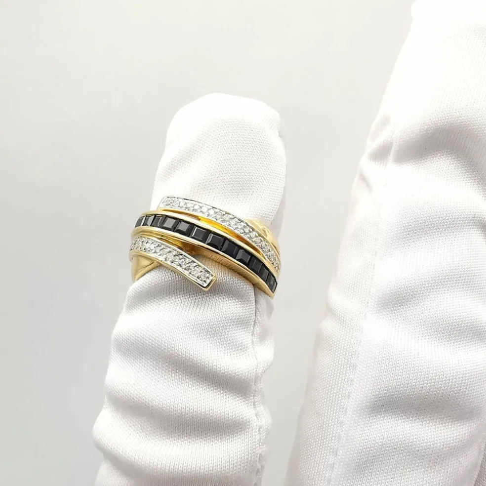Bague or jaune saphirs et diamants