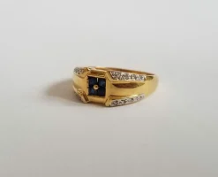 Bague or jaune saphirs et diamants