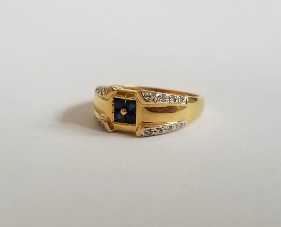 Bague or jaune saphirs et diamants