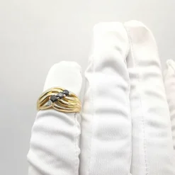 Bague or jaune saphirs et diamants